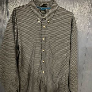 Haggar Long Sleeved Button Down Shirt